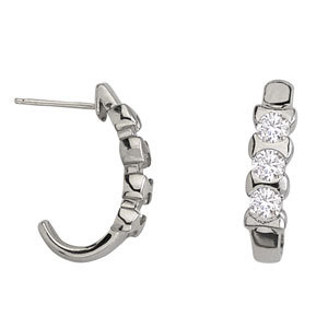 18K White Gold 1/2 ct tw Three Stone Diamond Earring