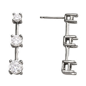 18K White Gold 1 ct tw Three Stone Diamond Earring