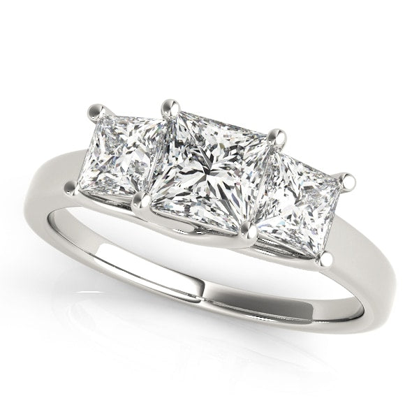 14K White Gold 1 1/2 ct tw Three Stone Diamond Engagement Ring