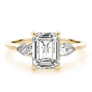 14K Yellow Gold 1 1/2 ct tw Three Stone Diamond Engagement Ring