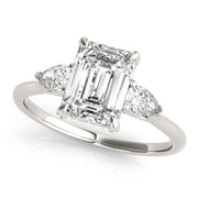 18K White Gold 1 1/2 ct tw Three Stone Diamond Engagement Ring